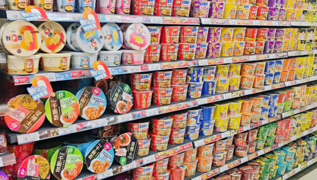 康师傅：“刀刃向内”撕开方便面新战场