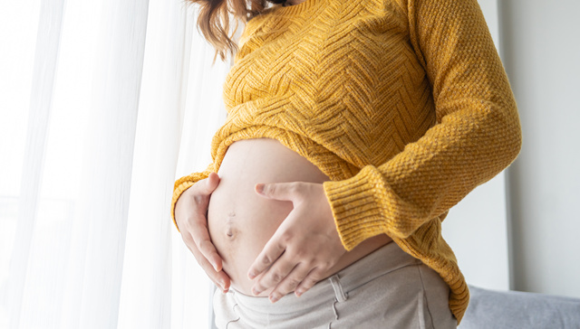 法治面 | 上官正义再曝17岁少女代孕生子，律师：商业代孕应入刑