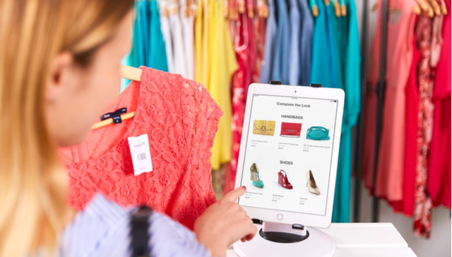 服饰电商优衣库,淘宝,抖音