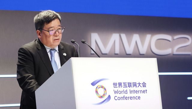 李自学卸任中兴通讯董事长，曾被称为“火山口”的掌舵者