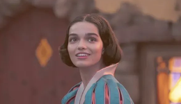 《白雪公主》再探底，迪士尼2025不好过了