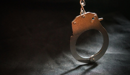 干预司法、巨额受贿，66岁四川省政协原副主席崔保华被逮捕