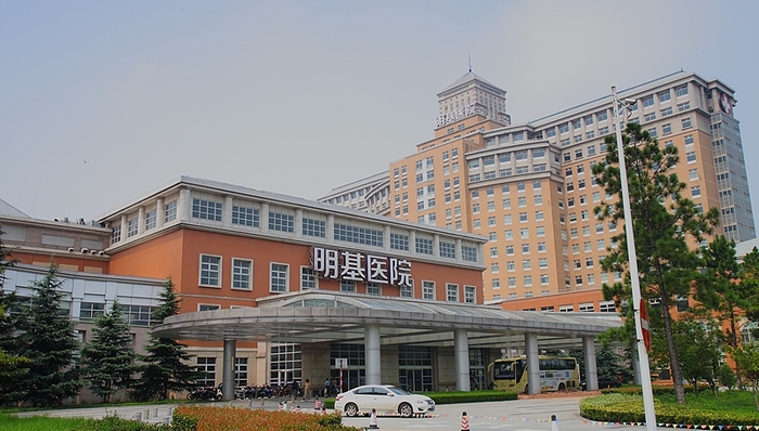 明基医院二次申请IPO失效，连续盈利但扩张承压