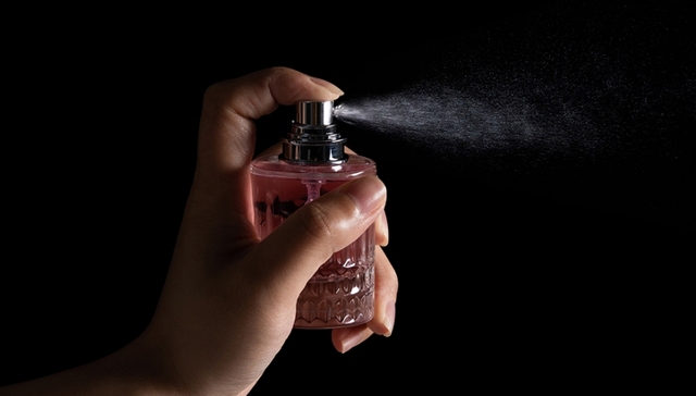 国货品牌,香水,线上渠道,