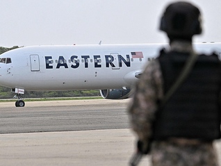 力度升级，美国最高法院允许用战时法案驱逐移民