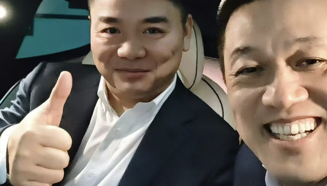 刘强东和李斌一起吃京东外卖，还下单了一辆蔚来ET9