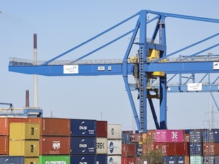 瞄准共和党要害！欧盟将分3阶段对美国商品征收25%关税