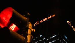 阿里的AI重心，偏向新战场还是旧领地？