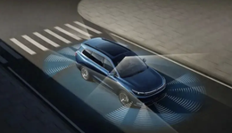 新势力，今年不敢吹智驾了