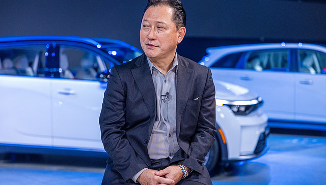 富士康高管强调代工优势，推进与日本车企合作造车