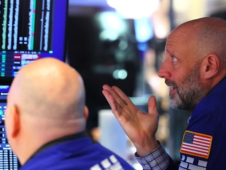 操纵市场、“霸凌者”，特朗普遭痛批