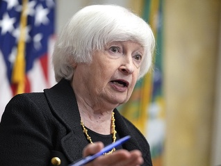 不及格、史上最糟糕自残：耶伦首评特朗普贸易政策