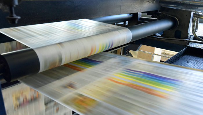 印刷成本激增、流媒体订阅流失风险加剧，关税风波影响美国出版与娱乐业｜文化周报