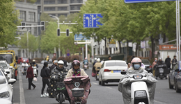 受極端大風(fēng)天氣影響，多地航班取消、高速限行