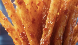 辣條“失寵”、銷量不均，衛(wèi)龍隱憂仍在