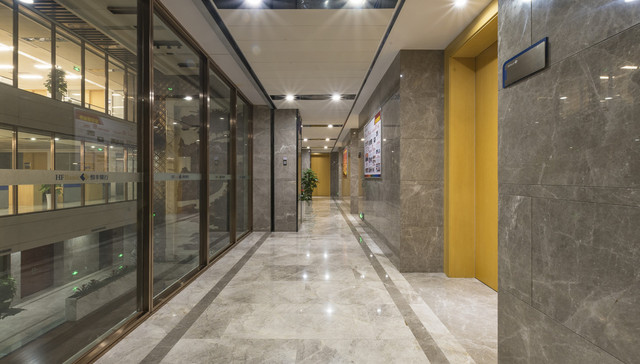 银行网点“加减法”：工行、邮储减少超百个，这些银行逆势扩张｜年报观察