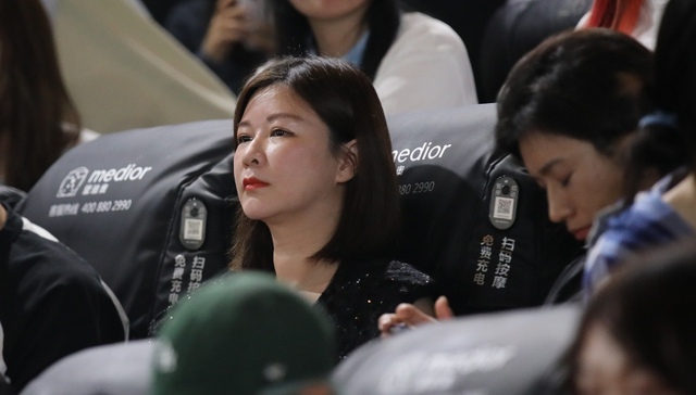 艺人自爆出道6年0工资，乐华CEO杜华：公司投的钱还没还