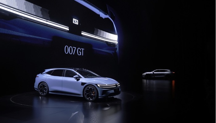 闪电快讯 ｜ 极氪007GT正式上市：20.29万元起 全系标配智驾