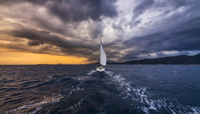 中国创新药企迎接关税冲击：调整出海方式，盼国产替代审评提速