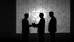 京东还在“拥抱”美团