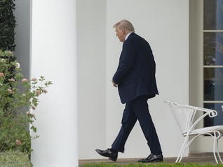 白宫将成立工作组，特朗普称有望在1个月内与中国达成协议