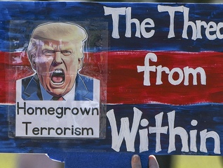 55%不认可，特朗普经济政策支持率跌至历史最低