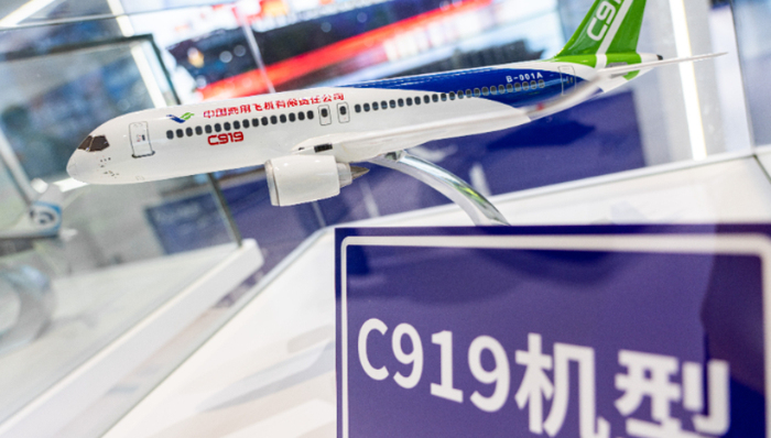 沪指七连阳，两市成交额重回万亿，大飞机板块走强