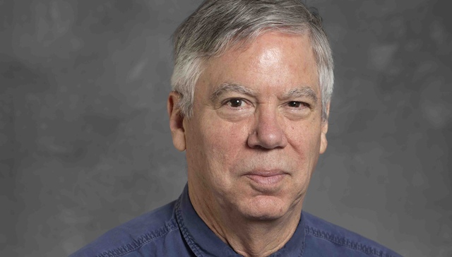 【专访】美国国际服务贸易专家麦克奈特：美国国内对特朗普经济政策逐渐失去信心