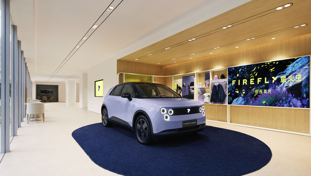 带着质疑出生的萤火虫，怎么才能在高端纯电小车市场占据一席之地？