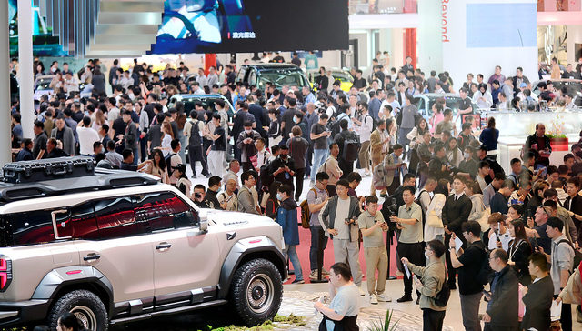 上海车展上，人工智能企业成了主角｜2025上海车展