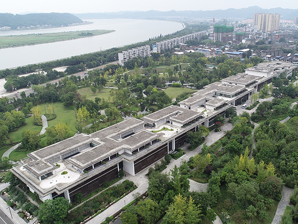 加速去库存，全力拼市场，舍得酒业一季度业绩强势改善，净利润超去年全年