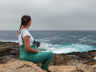 孕妇签证可能遭拒，特朗普政府继续打击“生育旅游”