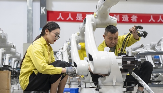 如何“稳市场稳就业”？专家指出改革是根本