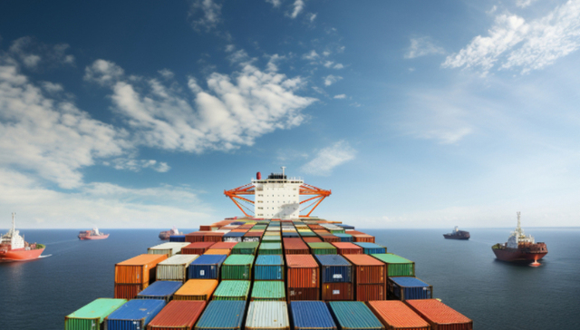 穆迪下调美国港口展望至负面，并预测2025年货运量下降超7%