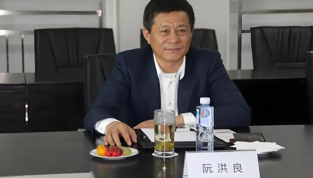 浙江嘉兴首富阮洪良，财富“疯狂掉血”