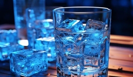 夏日第一杯，冰与酒的战歌响起