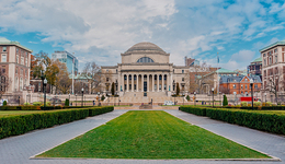 董某莹就读的巴纳德学院是“野鸡大学”吗？