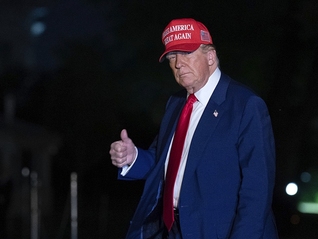 美国第一季度GDP陷入萎缩，特朗普：都是拜登的错