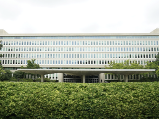 美政府大规模裁员持续，中情局裁1200人、环保署裁减员工至45年来最低水平