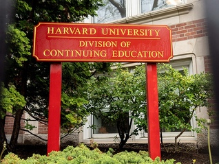 不再提供联邦拨款，美国政府宣布对哈佛大学“断粮”