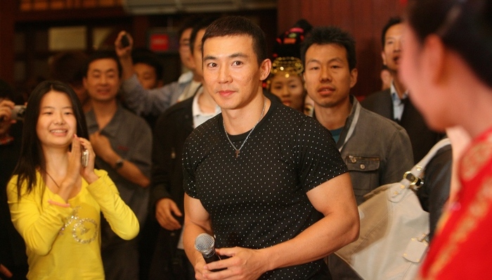 刘畊宏否认录综艺强制清场，其账号9天累计掉粉23万