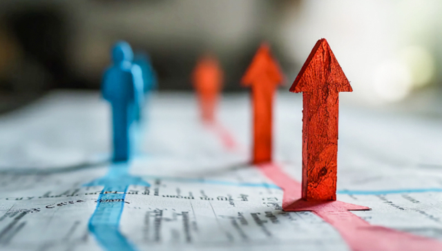 证监会将助受关税影响较大公司纾困解难，鼓励符合条件企业依法依规赴境外上市