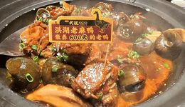 一醬成菜、人均60元，從武漢跑出的黑鴨煲能火起來(lái)嗎？