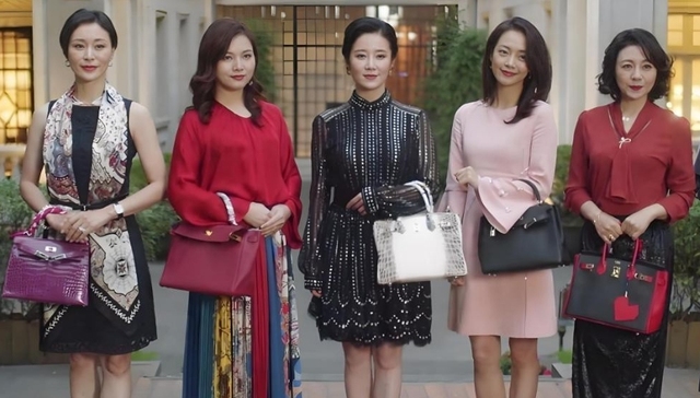 国产品牌,女包,消费趋势,涨价,