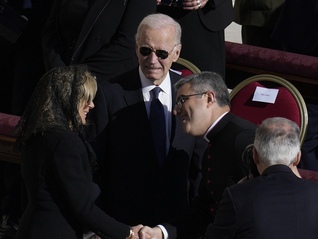 “不像个总统”，重新活跃的拜登再批特朗普