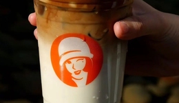 年入32亿，70后夫妇卖奶茶，干出一家上市企业