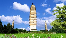 无人机穿越大理三塔时“炸机”，肇事游客被行拘10日