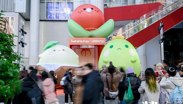 潮玩IP,消费场景,商业模式,