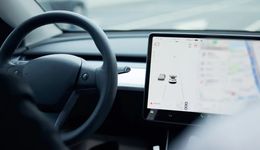 元戎启行，还在黎明前夜