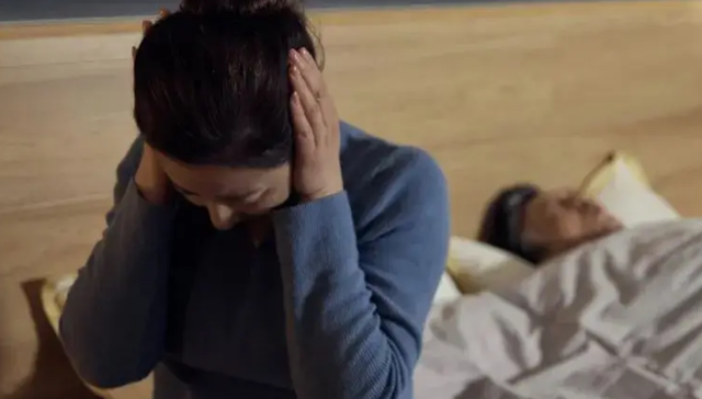 被逼成“噪敏人”的年轻人，买出一个千亿产业